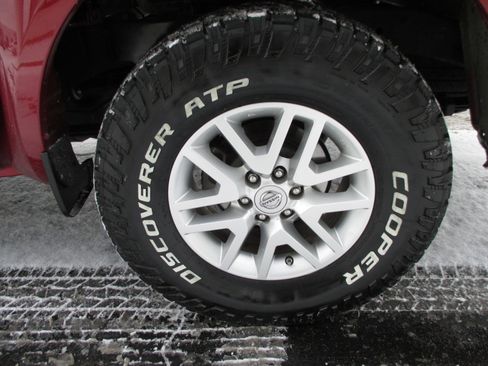 Used 2019 Nissan Frontier SV image 9