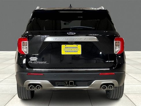 Certified 2022 Ford Explorer Platinum w/ Equipment Group 601A image 4