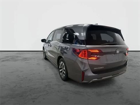 Certified 2025 Honda Odyssey EX-L image 2
