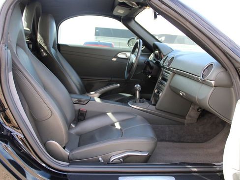 Used 2005 Porsche Boxster S image 18