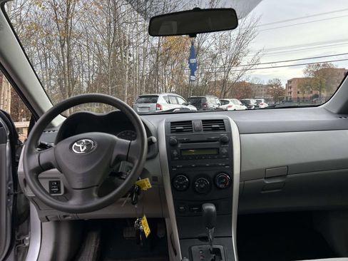 Used 2009 Toyota Corolla S image 18