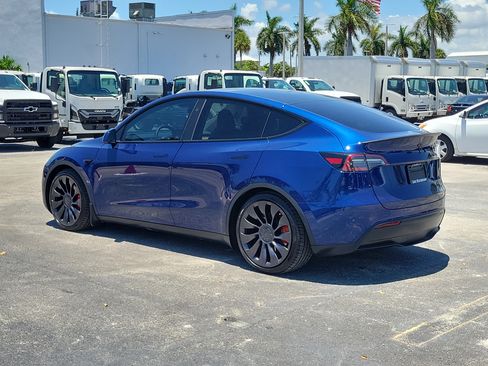 Used 2023 Tesla Model Y Long Range AWD/4WD image 5