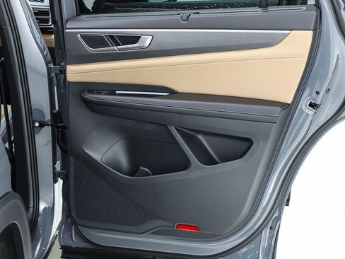 New 2026 Volkswagen Atlas Cross Sport SE image 31