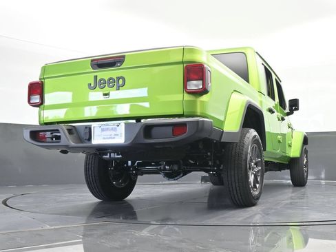 Used 2025 Jeep Gladiator Sport AWD/4WD image 54