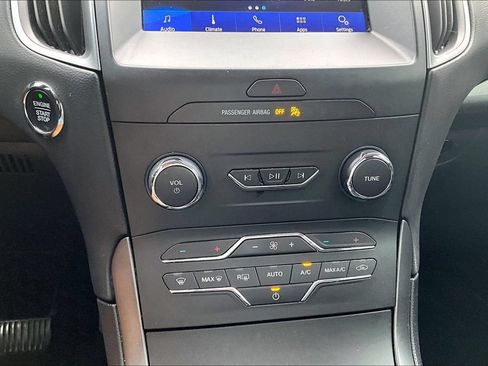 Used 2020 Ford Edge SE AWD/4WD image 15