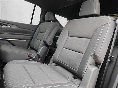 New 2026 Chevrolet Traverse LT w/ Sun and Wheel Package image 16