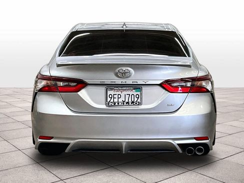 Used 2023 Toyota Camry SE FWD image 7