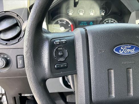 Used 2015 Ford F250 XL w/ Power Equipment Group RWD image 24