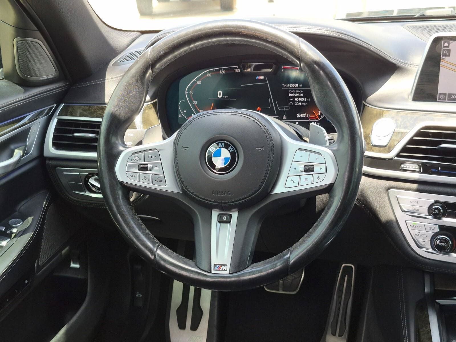 Used 2022 BMW 750i xDrive w/ Executive Package AWD/4WD image 20