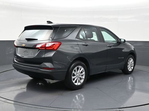 Used 2021 Chevrolet Equinox LS image 5