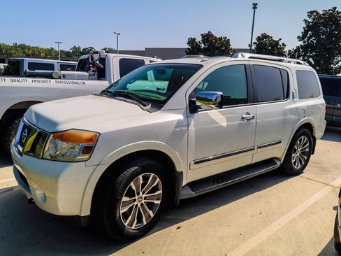 Used 2015 Nissan Armada SL w/ Moonroof Package RWD image 1