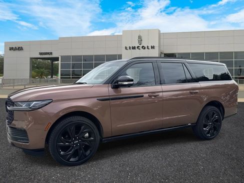 New 2025 Lincoln Navigator L Black Label image 7