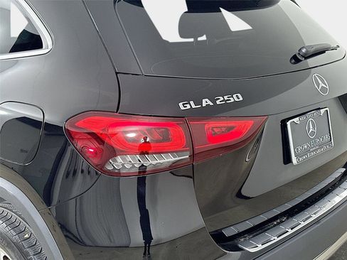 Certified 2023 Mercedes-Benz GLA 250 4MATIC image 41