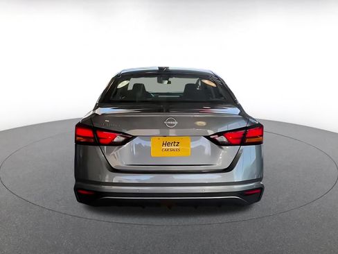 Used 2025 Nissan Altima 2.5 SV FWD image 12