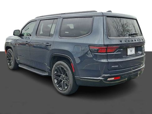 Used 2023 Jeep Wagoneer Series II image 4