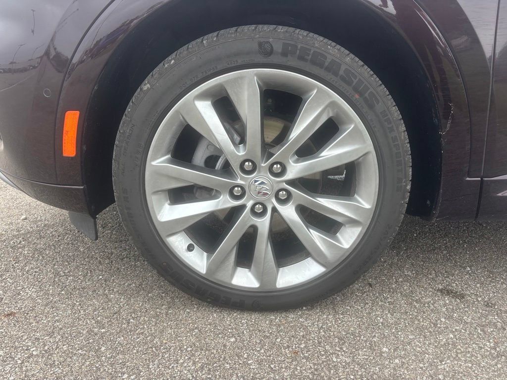 Used 2023 Buick Envision Avenir AWD/4WD image 16