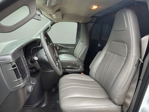 New 2025 Chevrolet Express 2500 Work Van w/ Driver Convenience Package image 15