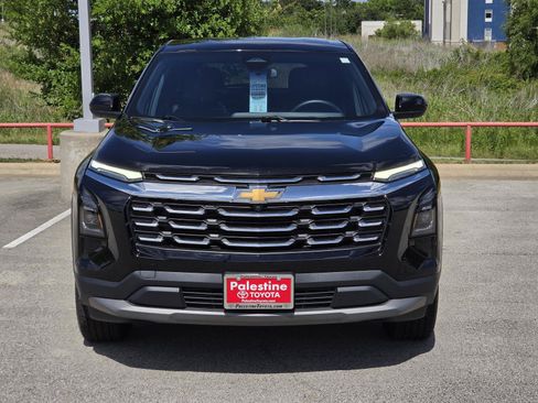 Used 2026 Chevrolet Equinox LT FWD image 2