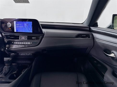 Certified 2024 Lexus ES 350 w/ Premium Package image 25