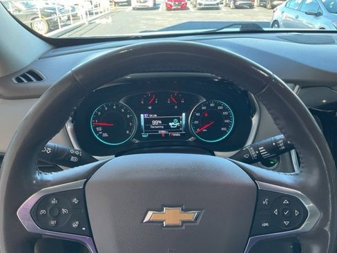 Used 2018 Chevrolet Traverse Premier w/ Driver Confidence II Package image 9