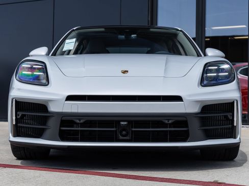 Certified 2026 Porsche Panamera RWD image 8