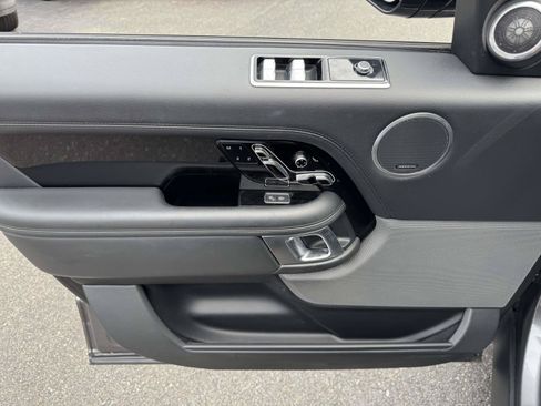 Used 2019 Land Rover Range Rover Supercharged AWD/4WD image 14