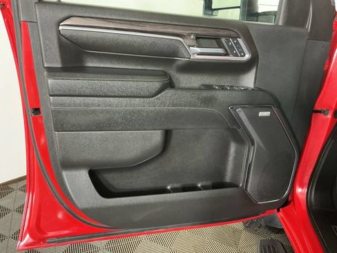 Used 2024 Chevrolet Silverado 2500 LTZ w/ LTZ Convenience Package AWD/4WD image 11