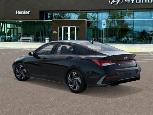 New 2026 Hyundai Elantra SEL Sport Premium FWD image 5