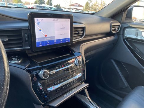 Used 2022 Ford Explorer ST w/ ST Street Pack image 29