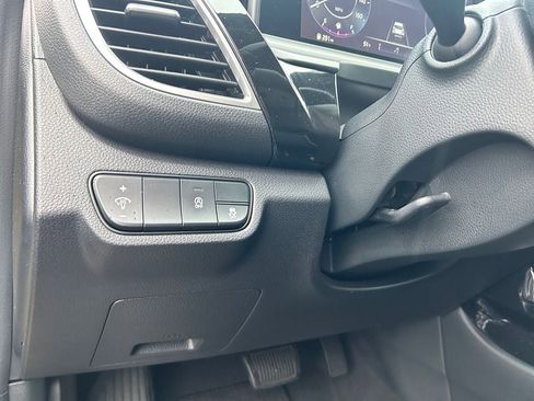 Used 2024 Kia Seltos S image 21