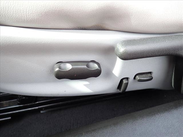 Used 2005 Chevrolet Corvette Convertible w/ Preferred Equipment Group RWD image 10