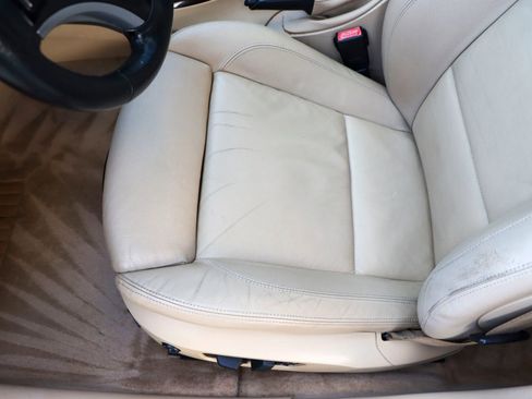 Used 2011 BMW 335i xDrive Sedan image 16