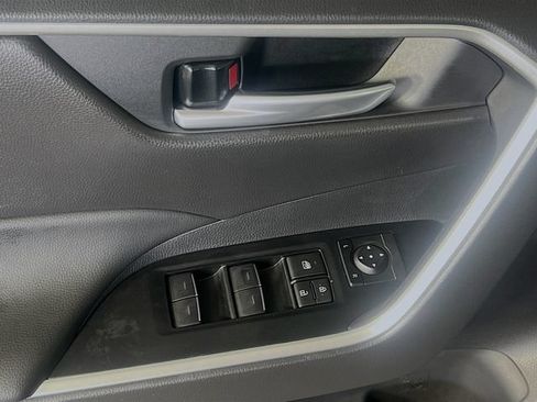 Used 2025 Toyota RAV4 XLE w/ Convenience Package FWD image 12