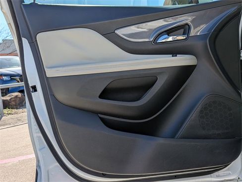 Used 2017 Buick Encore Preferred image 10