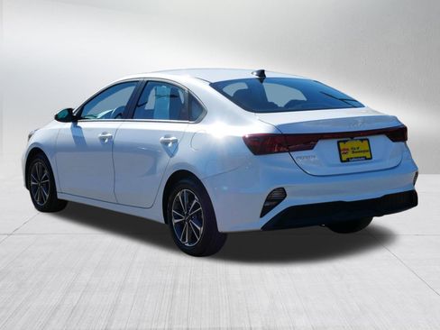 Certified 2024 Kia Forte LXS w/ LXS Technology Package image 5