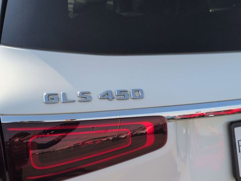 Used 2020 Mercedes-Benz GLS 450 4MATIC image 31