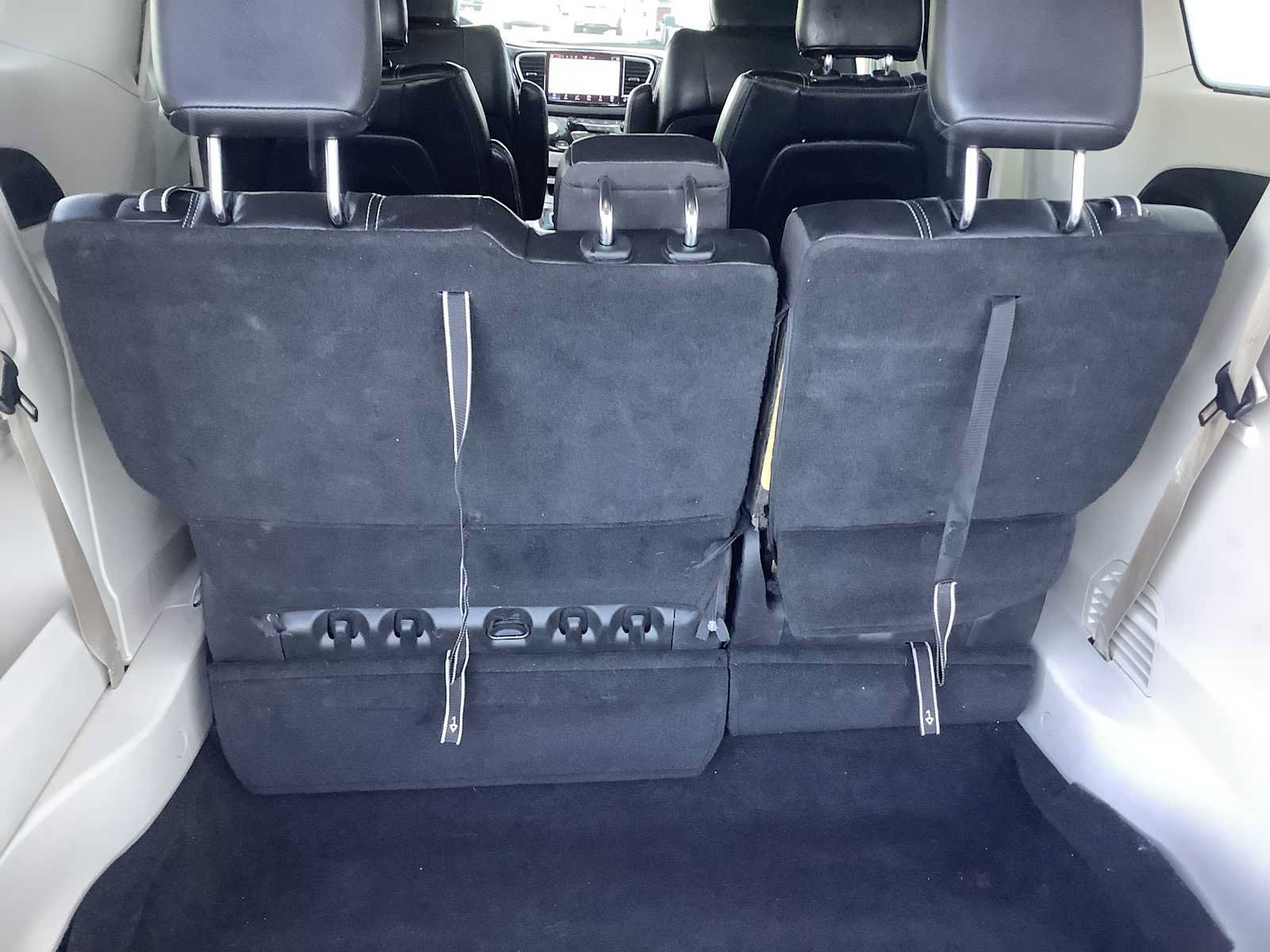 Used 2022 Chrysler Pacifica Touring-L FWD image 19