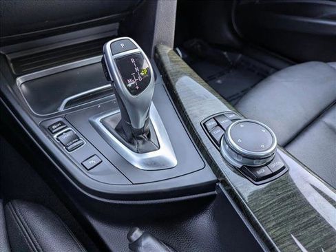 Used 2017 BMW 330i Sedan image 12