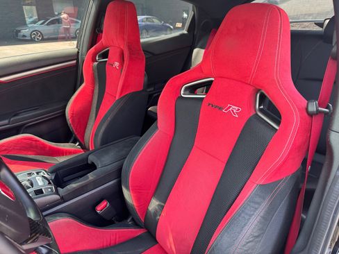 Used 2019 Honda Civic Type R image 26