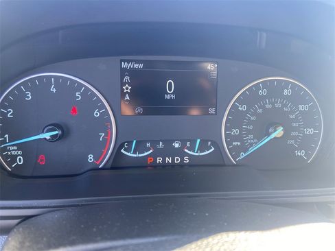 Used 2022 Ford EcoSport SE w/ SE Convenience Package image 12