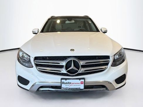 Used 2018 Mercedes-Benz GLC 300 4MATIC image 2