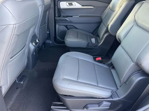 New 2026 Ford Explorer Active image 10