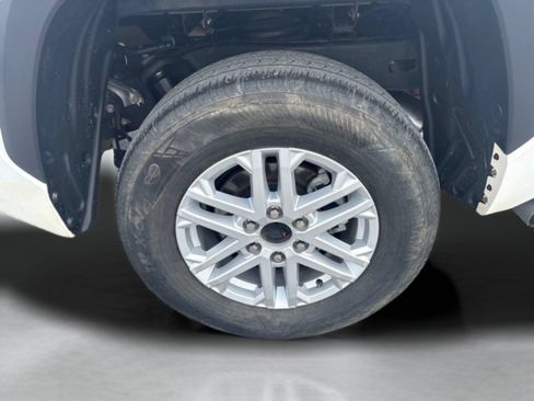 Used 2024 Toyota Tundra SR5 AWD/4WD image 31