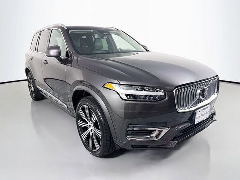 Used 2023 Volvo XC90 T8 Plus w/ Protection Package Premier AWD/4WD image 7