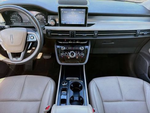 Used 2020 Lincoln Corsair FWD w/ Premium Package image 20