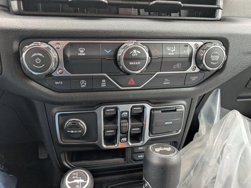 New 2026 Jeep Wrangler Unlimited Sport AWD/4WD image 17