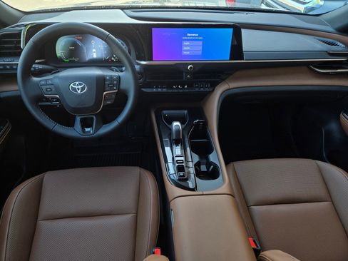 New 2026 Toyota Crown Signia AWD/4WD image 10