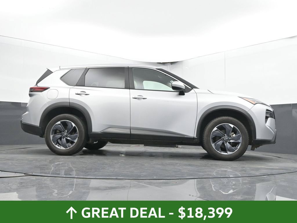 Used 2025 Nissan Rogue SV FWD image 39