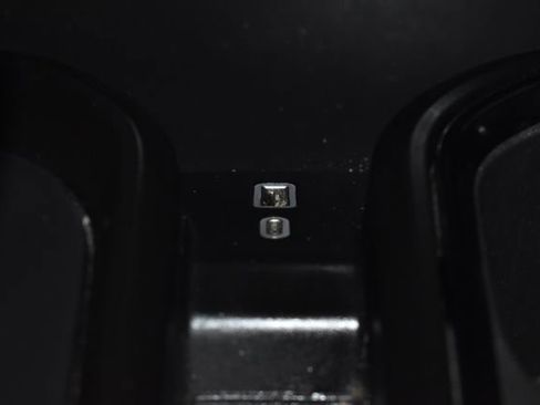 Used 2022 GMC Sierra 1500 AT4 w/ AT4 Premium Package image 21