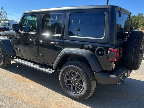 New 2026 Jeep Wrangler Sport S AWD/4WD image 10